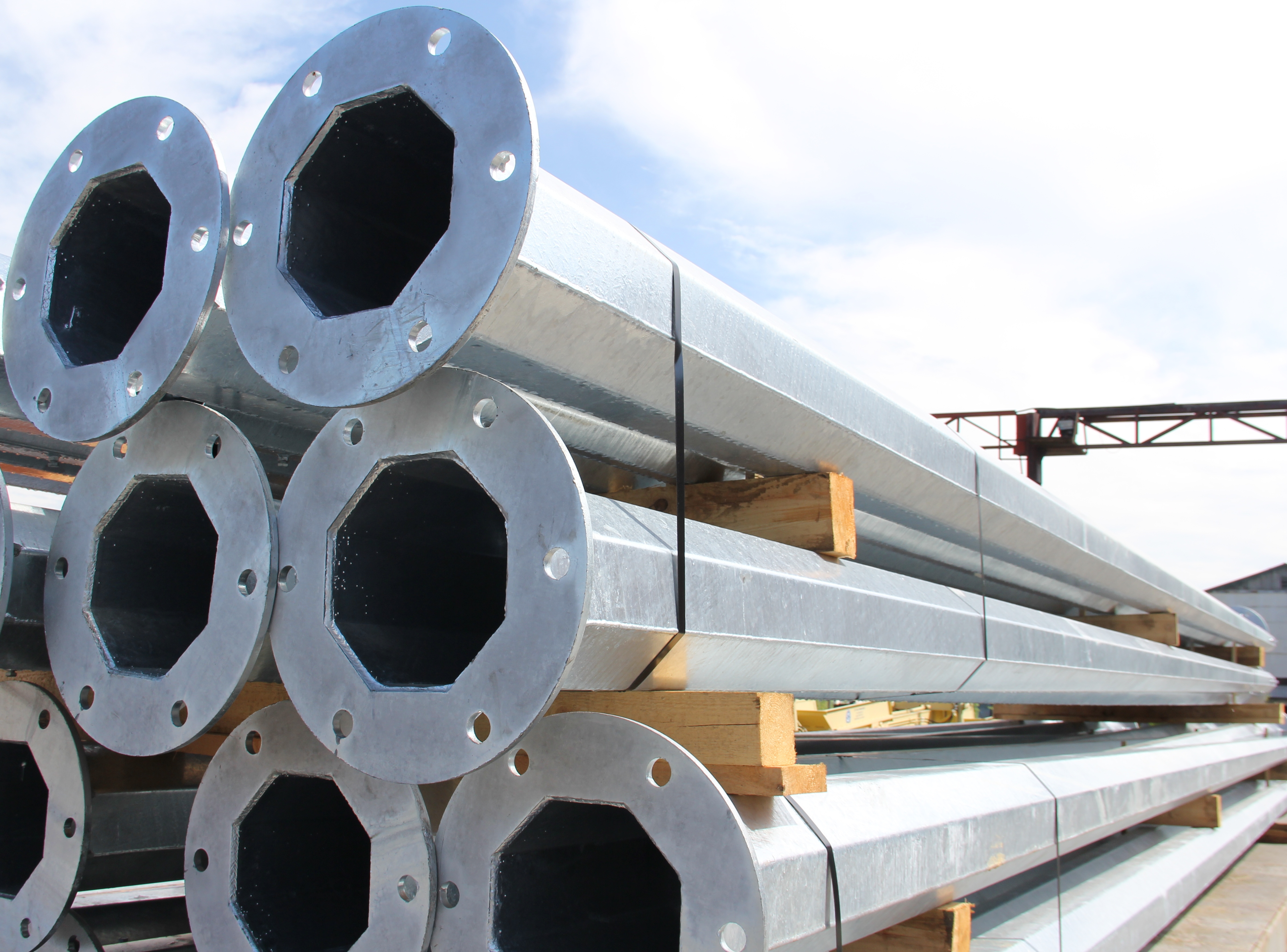 Поставка силовых опор ОГС-0,7-10-4 в г.Пермь